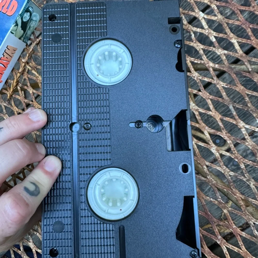 WAYNE’S WORLD VHS Tape Cult Classic Comedy Movie